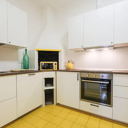 - Canto Dei Ciompi 4bdr * Firenze
