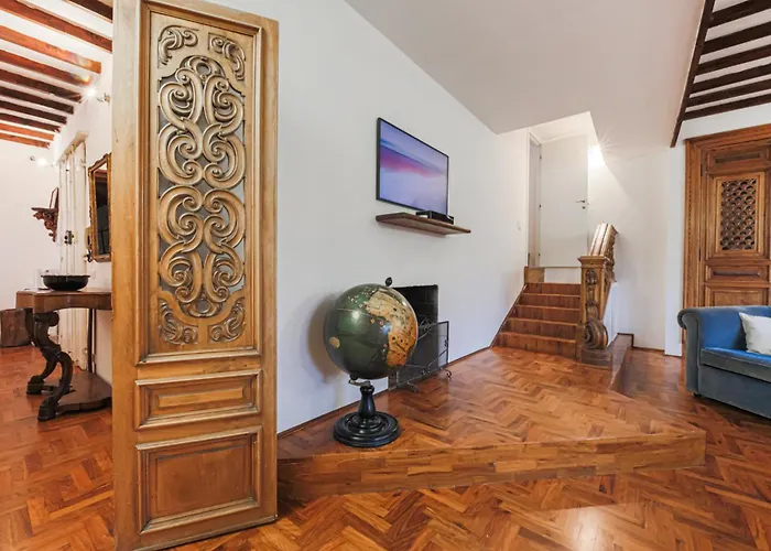 Canto Dei Ciompi 4bdr Флоренция