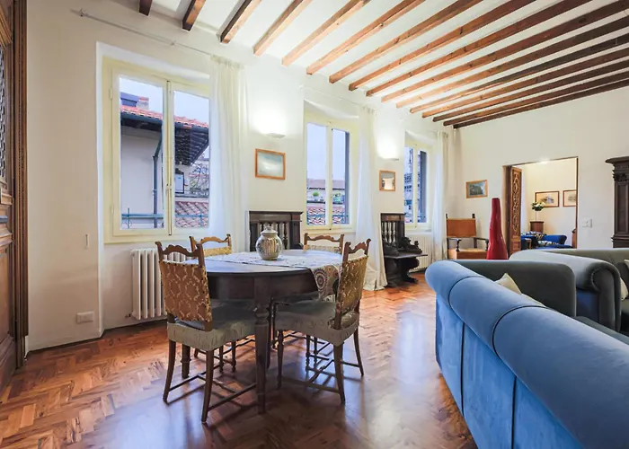 Canto Dei Ciompi 4bdr Apartament Florencja